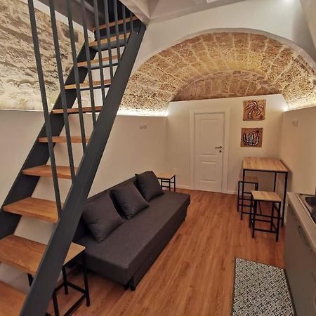 Corte San Triggiano 13 Citta Vecchia, 巴里 外观 照片