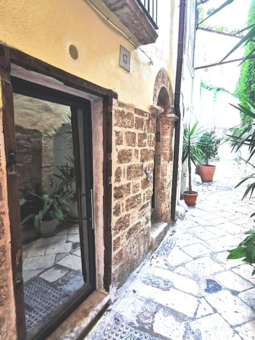 Corte San Triggiano 13 Citta Vecchia, 巴里 外观 照片